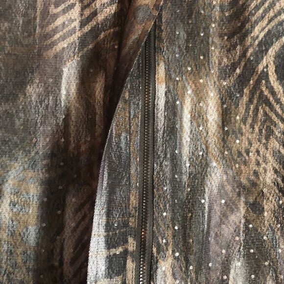 Damee, Inc. Cropped Jacket with Animal Print Lining - Picture 12 of 16